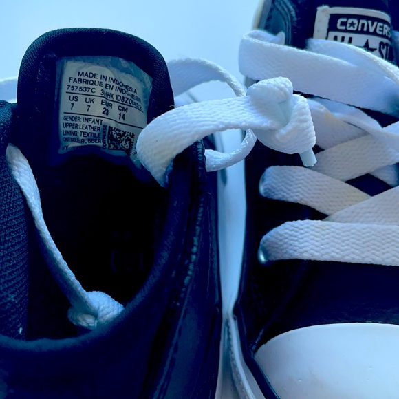 Classic Black Converse ✨ - Picture 4 of 4